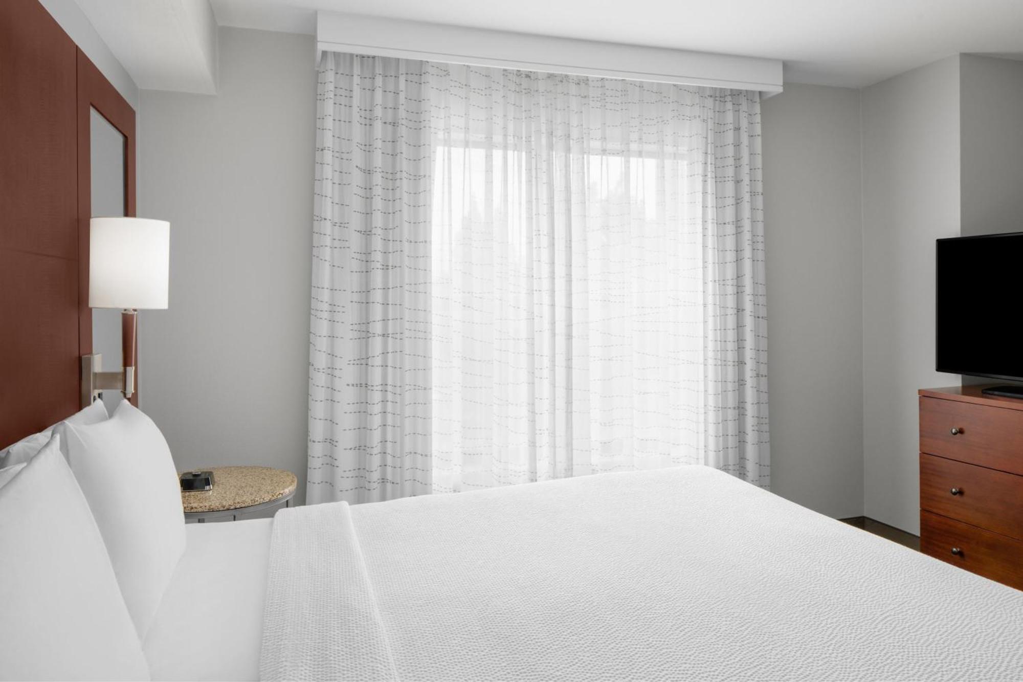 Residence Inn Los Angeles Burbank/Downtown Exterior photo