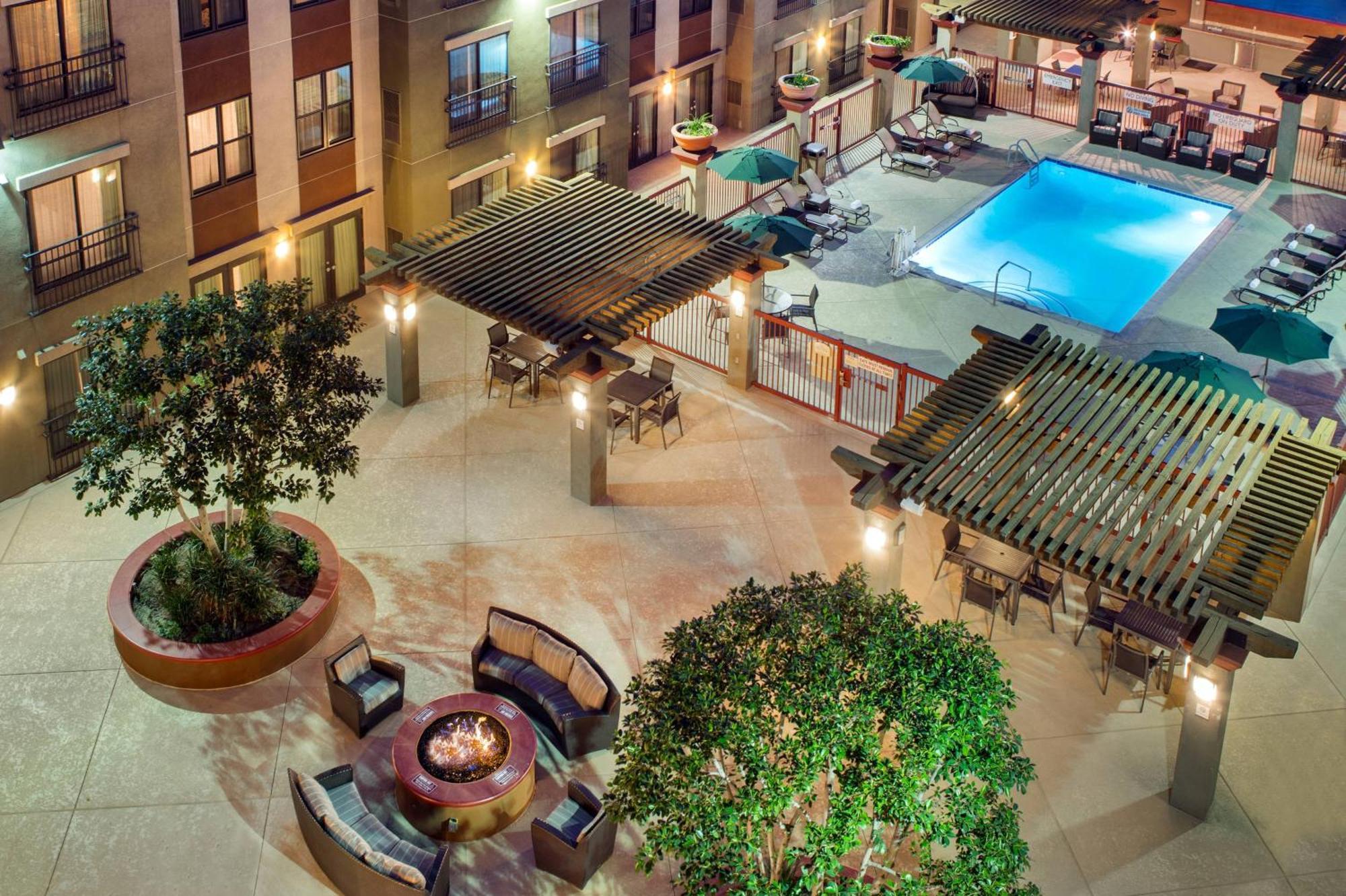 Residence Inn Los Angeles Burbank/Downtown Exterior photo